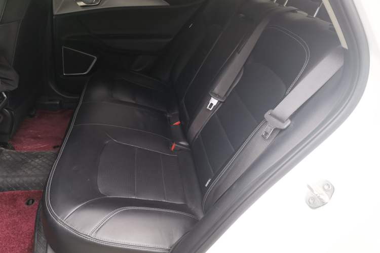 Used Geometry A 2022 Pro 430KM Commuter Edition Left Rear Seat