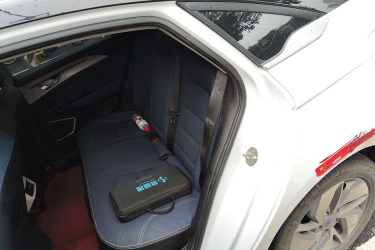 Used Geometry A 2022 Pro 600KM Red Apple Plus Left Rear Seat