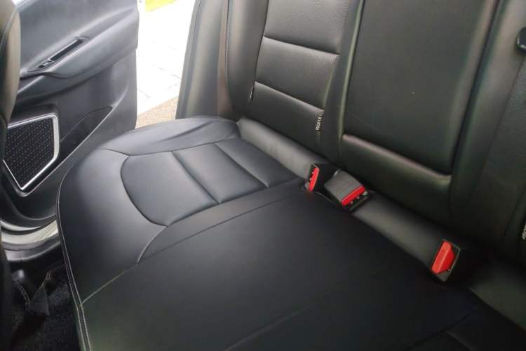 Used Geometry A 2022 Pro 430KM Business Edition Left Rear Seat