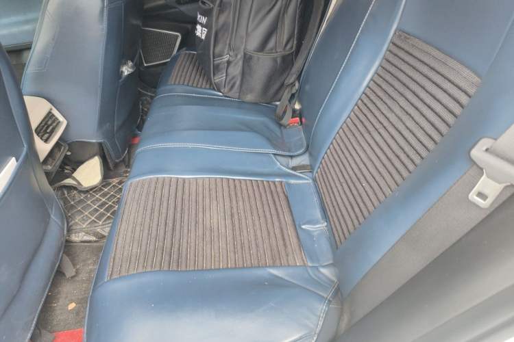 Used Geometry A 2022 Pro 600KM Red Apple Plus Left Rear Seat
