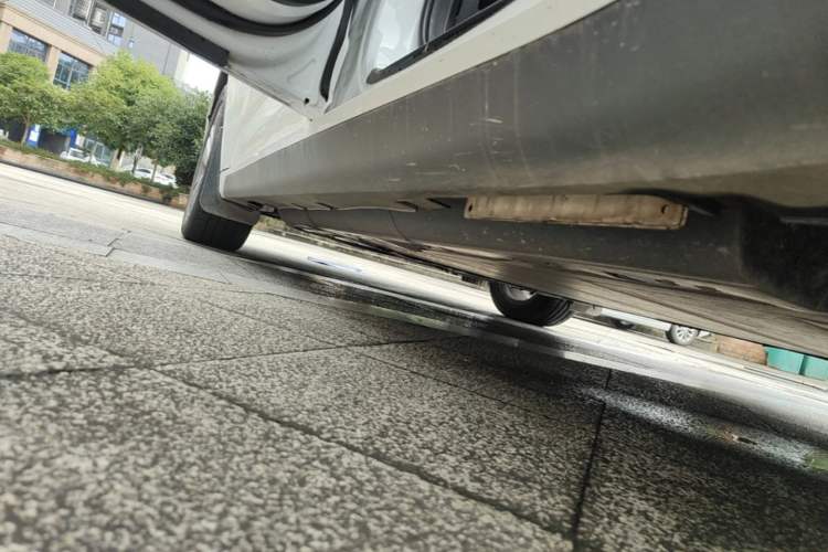 Used Geometry A 2022 Pro 430KM Green Apple Pro Left Side Sill