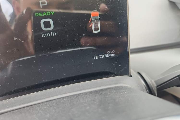 Used Geometry A 2022 Pro 430KM Commuter Edition Odometer Close Up