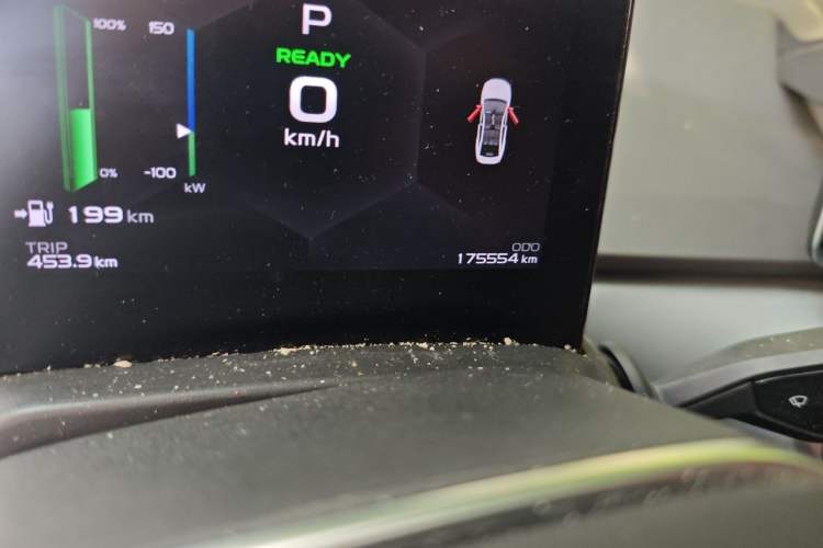 Used Geometry A 2022 Pro 430KM Commuter Edition Odometer Close Up