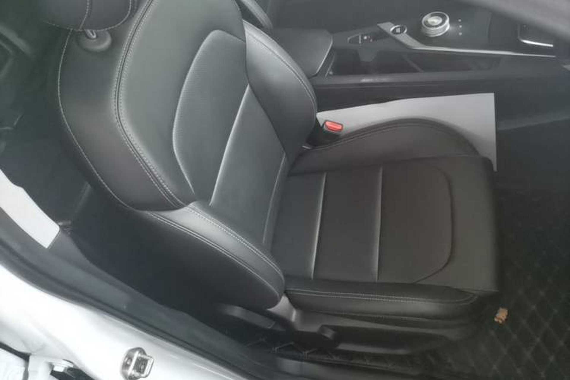 Used Geometry A 2022 Pro 430KM Green Apple Pro Right Front Seat