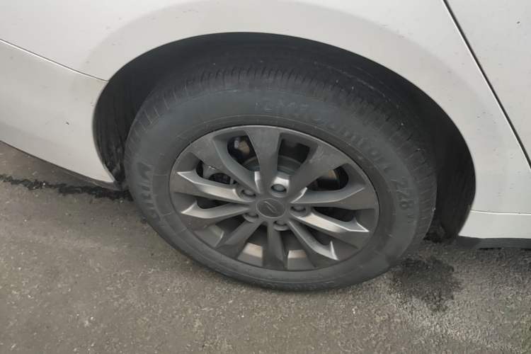 Used Geometry A 2022 Pro 430KM Commuter Edition Right Rear Wheel Hub