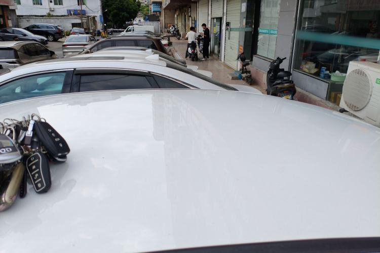 Used Geometry A 2022 Pro 430KM Commuter Edition Roof