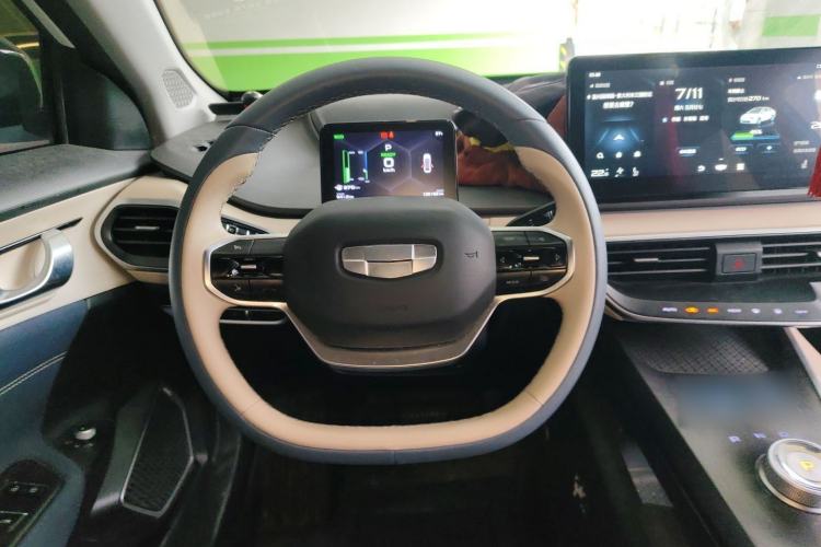 Used Geometry A 2022 Pro 600KM Red Apple Plus Steering Wheel