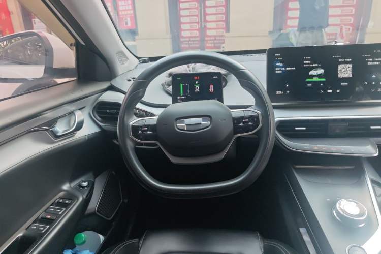 Used Geometry A 2022 Pro 430KM Business Edition Steering Wheel
