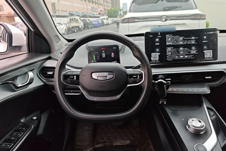 Used Geometry A 2022 Pro 430KM Commuter Edition Steering Wheel