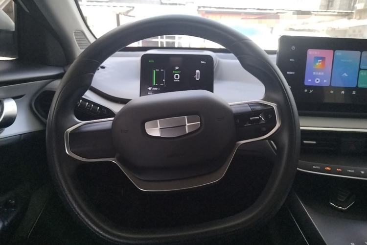 Used Geometry A 2022 Pro 430KM Commuter Edition Steering Wheel