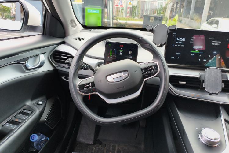 Used Geometry A 2022 Pro 430KM Commuter Edition Steering Wheel