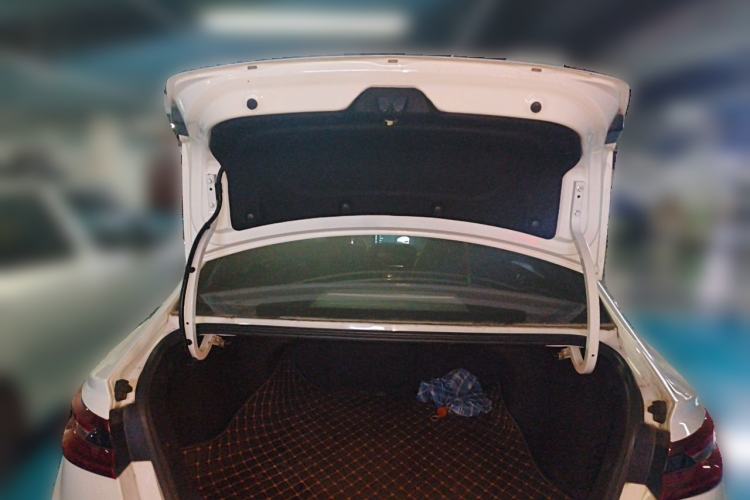 Used Geometry A 2022 Pro 430KM Commuter Edition Trunk