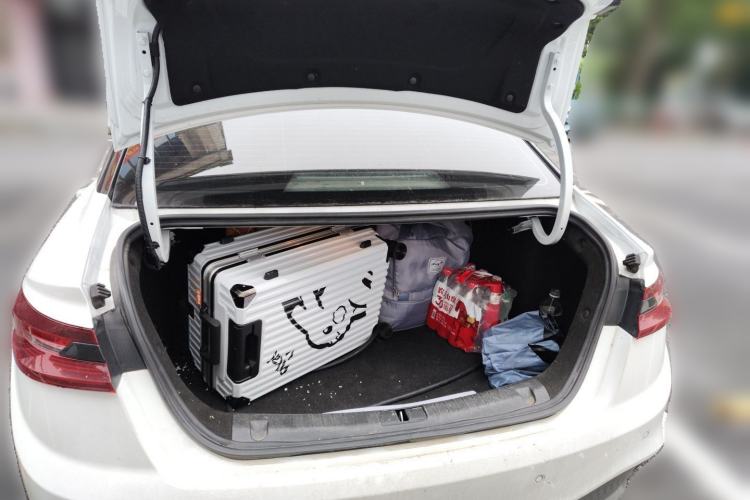 Used Geometry A 2022 Pro 600KM Red Apple Plus Trunk