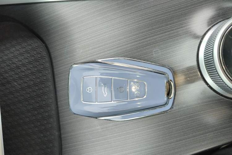 Used Geometry A 2022 Pro 430KM Green Apple Pro Vehicle Key