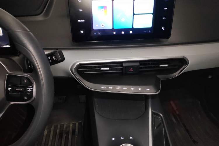 Used Geometry A 2024 410KM Travel Edition Audio And AC Panel