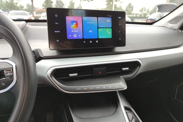 Used Geometry A 2024 410KM Travel Edition Audio And AC Panel
