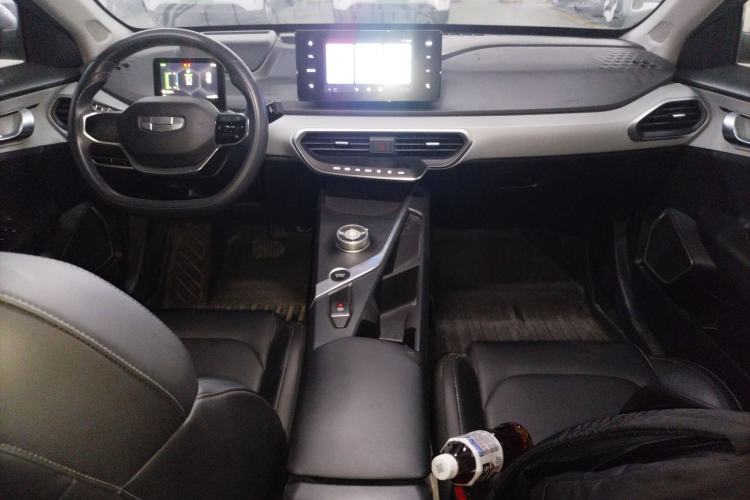 Used Geometry A 2024 410KM Travel Edition Center Console