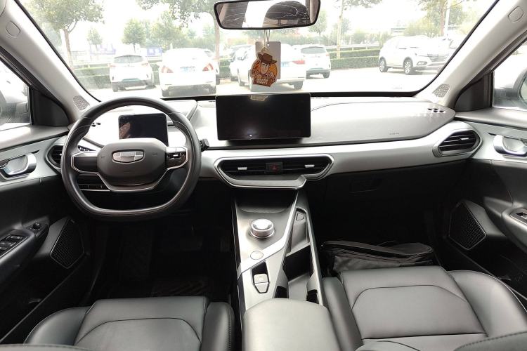 Used Geometry A 2024 410KM Travel Edition Center Console
