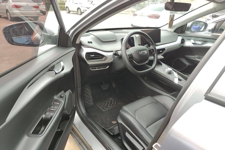 Used Geometry A 2024 410KM Travel Edition Driver Seat