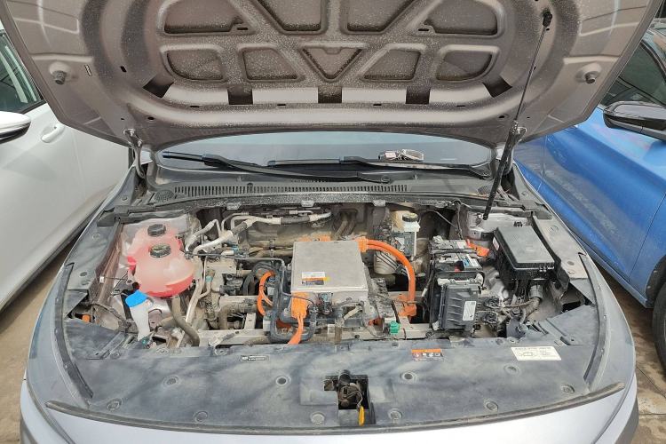 Used Geometry A 2024 410KM Travel Edition Engine Bay