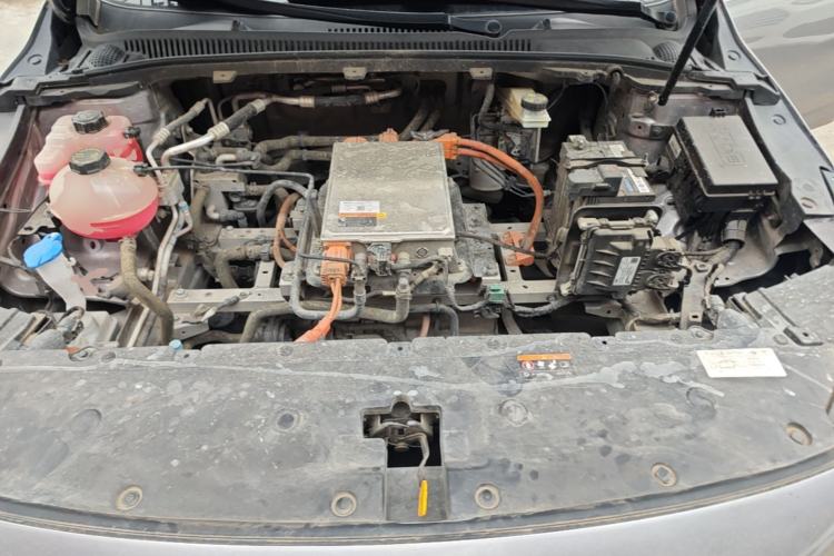 Used Geometry A 2024 410KM Travel Edition Engine Bay