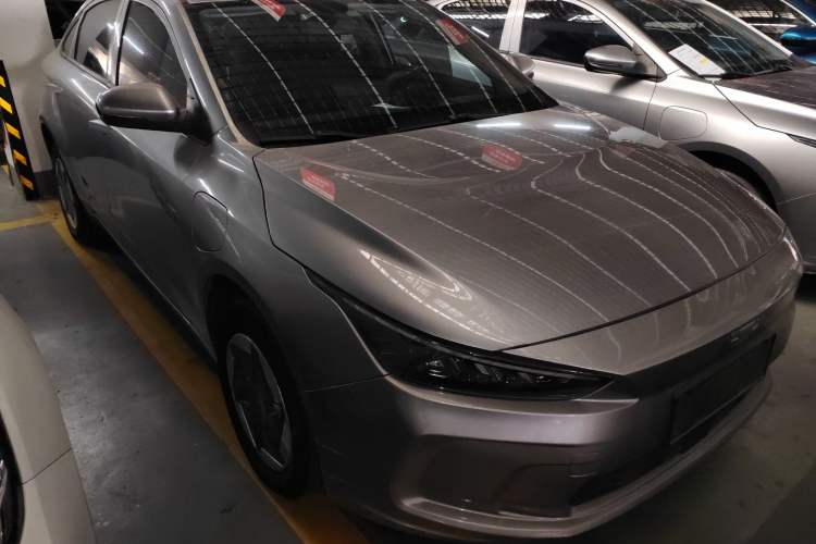 Used Geometry A 2024 410KM Travel Edition Exterior 1