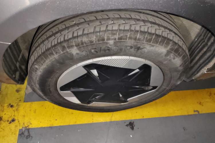Used Geometry A 2024 410KM Travel Edition Exterior 4