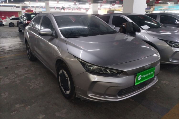Used Geometry A 2024 410KM Travel Edition Front Right 45 Deg