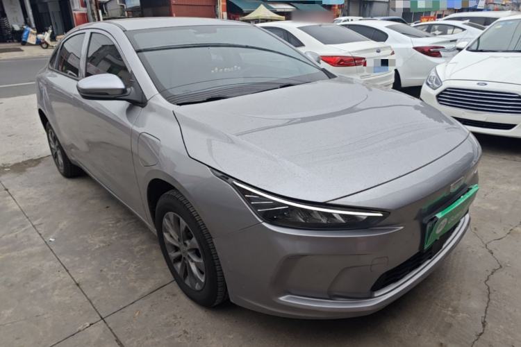 Used Geometry A 2024 410KM Travel Edition Front Right 45 Deg
