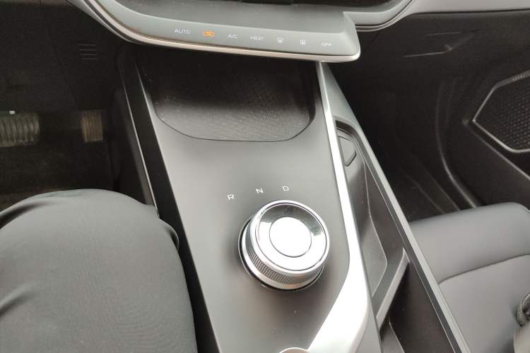 Used Geometry A 2024 410KM Travel Edition Gear Lever