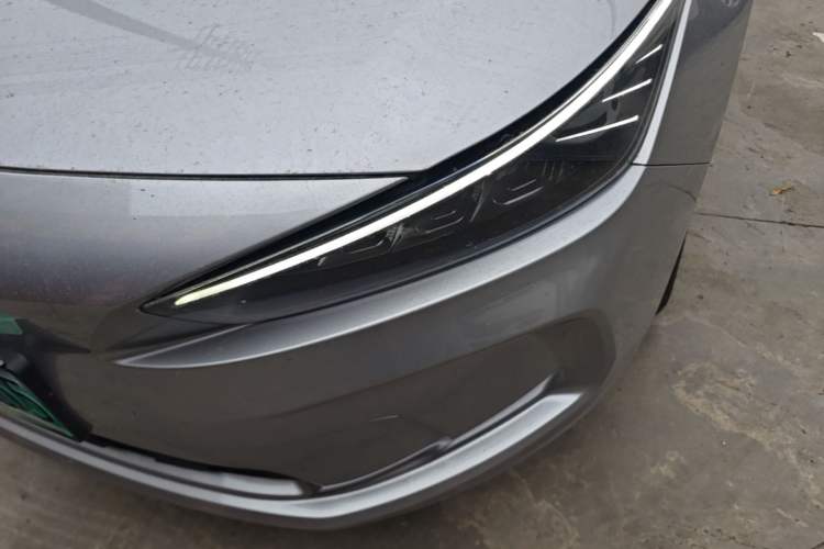 Used Geometry A 2024 410KM Travel Edition Left Front Headlight
