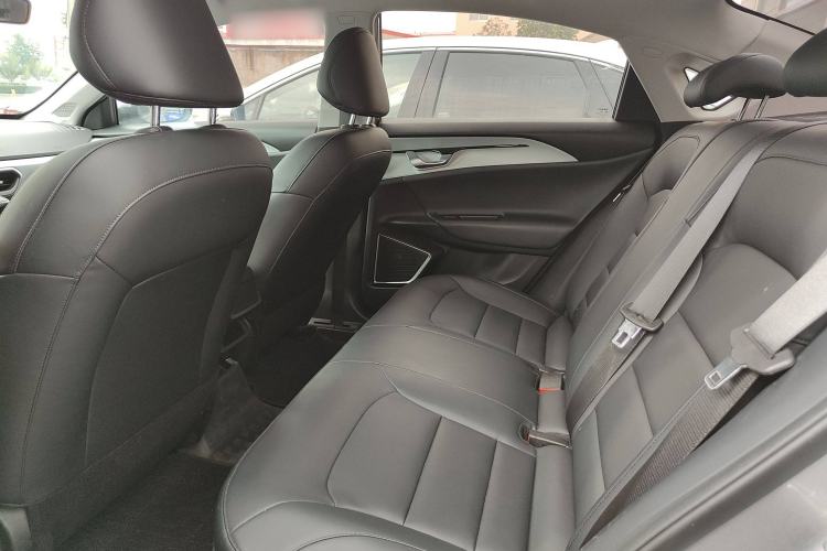 Used Geometry A 2024 410KM Travel Edition Left Rear Seat