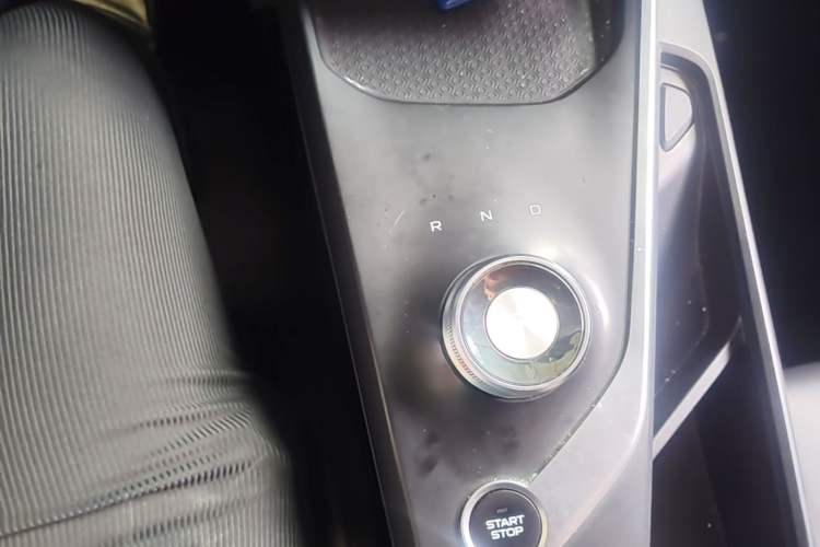 Used Geometry A 2024 410KM Travel Edition Gear Lever