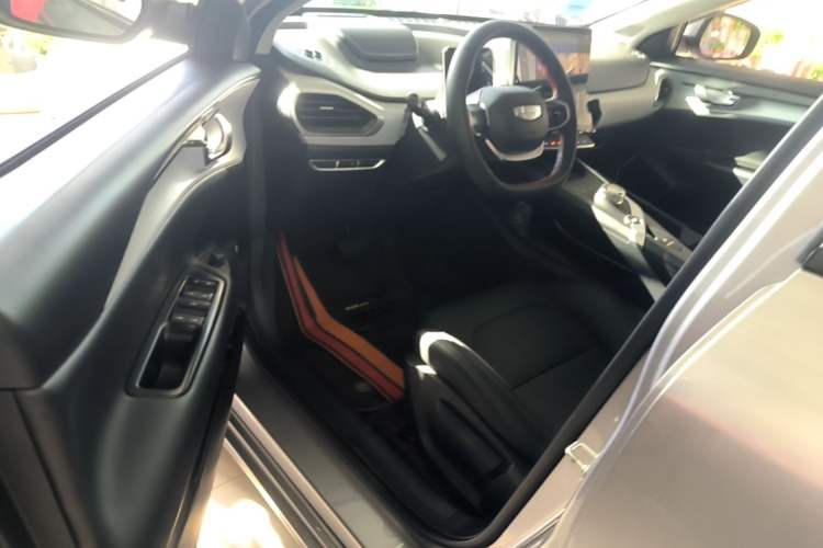 Used Geometry A 2024 500KM Travel Edition Driver Seat