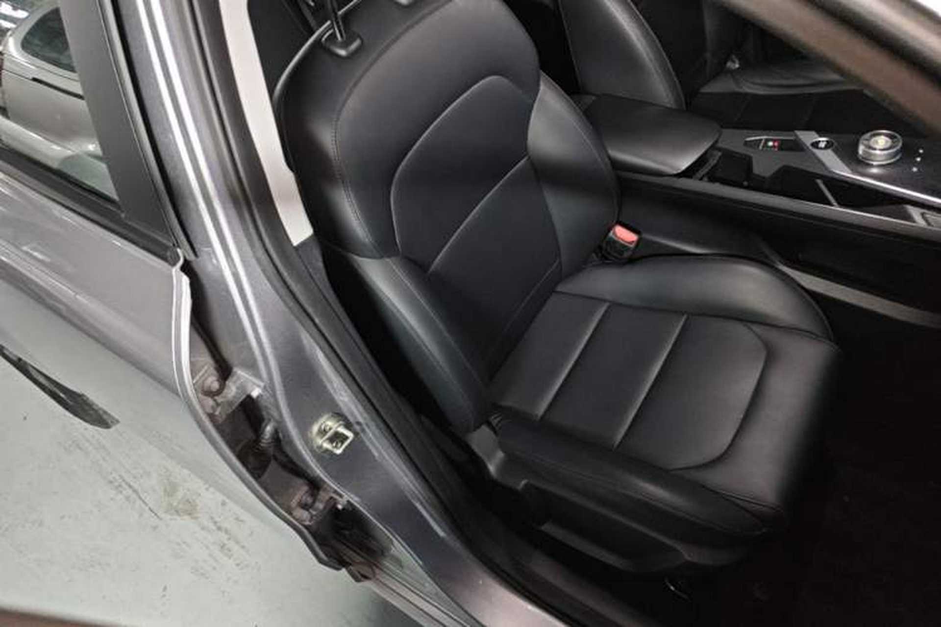 Used Geometry A 2024 410KM Travel Edition Right Front Seat
