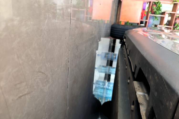 Used Geometry A 2024 500KM Travel Edition Right Side Sill