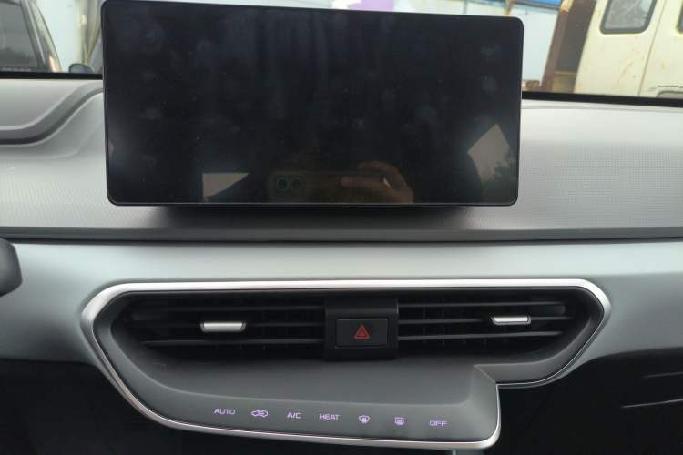 Used Geometry A 2024 500KM Travel Edition Audio And AC Panel