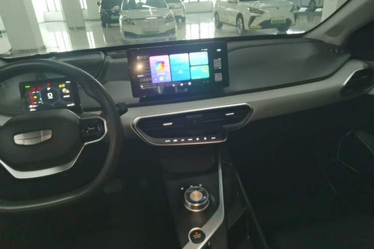 Used Geometry A 2024 410KM Travel Edition Audio And AC Panel