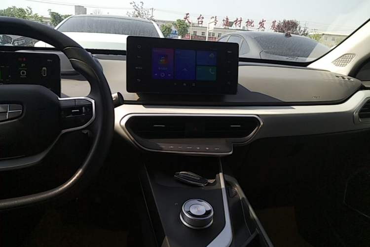 Used Geometry A 2024 500KM Travel Edition Audio And AC Panel