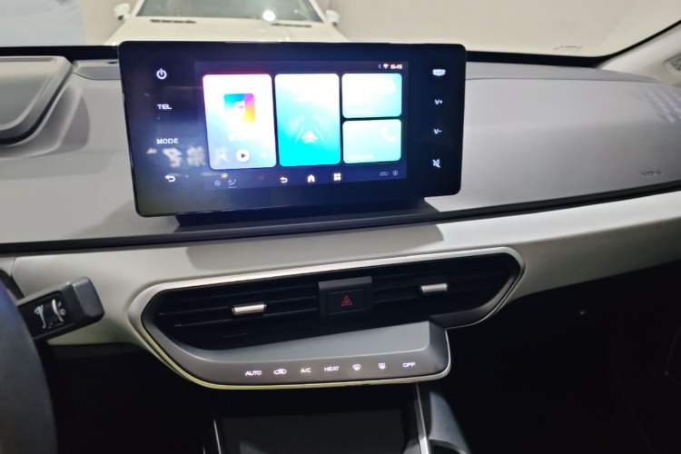 Used Geometry A 2024 410KM Travel Edition Audio And AC Panel
