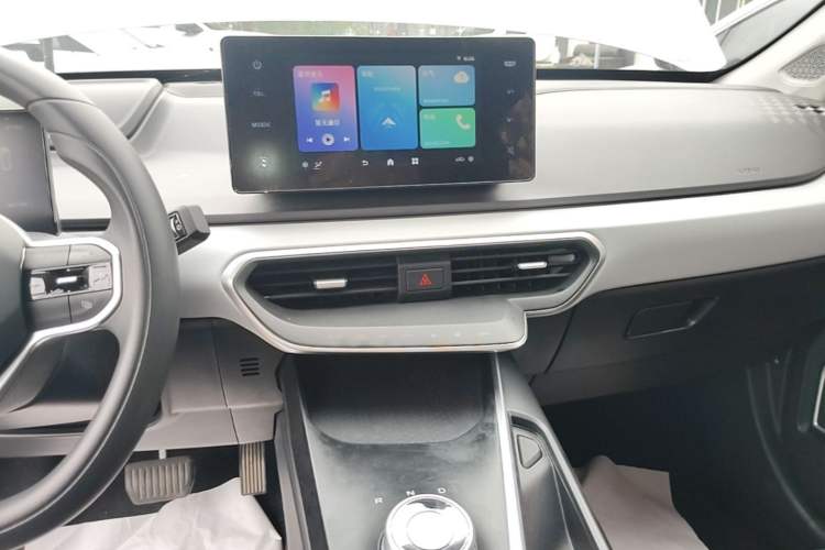 Used Geometry A 2024 410KM Travel Edition Audio And AC Panel