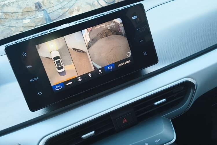 Used Geometry A 2024 410KM Travel Edition Audio And AC Panel