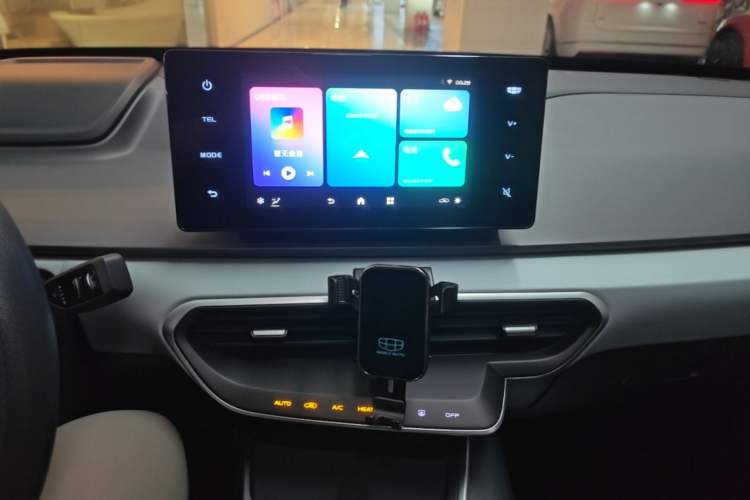Used Geometry A 2024 410KM Travel Edition Audio And AC Panel