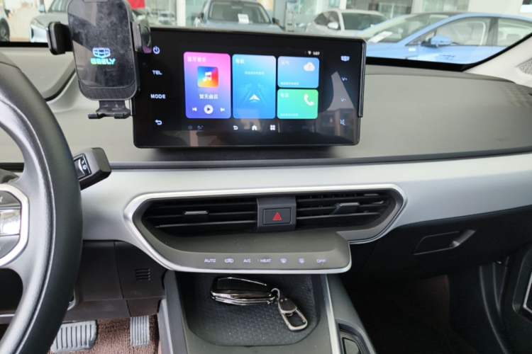Used Geometry A 2024 410KM Travel Edition Audio And AC Panel