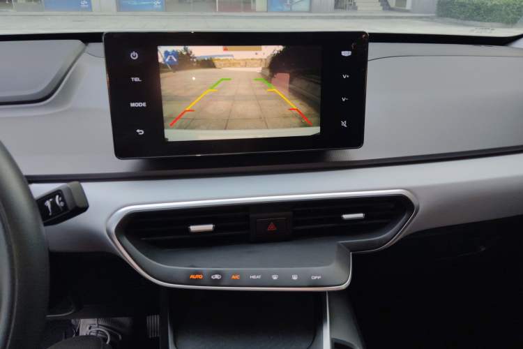 Used Geometry A 2024 410KM Travel Edition Audio And AC Panel