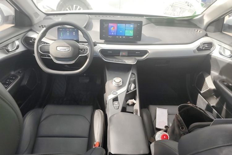 Used Geometry A 2024 410KM Travel Edition Center Console