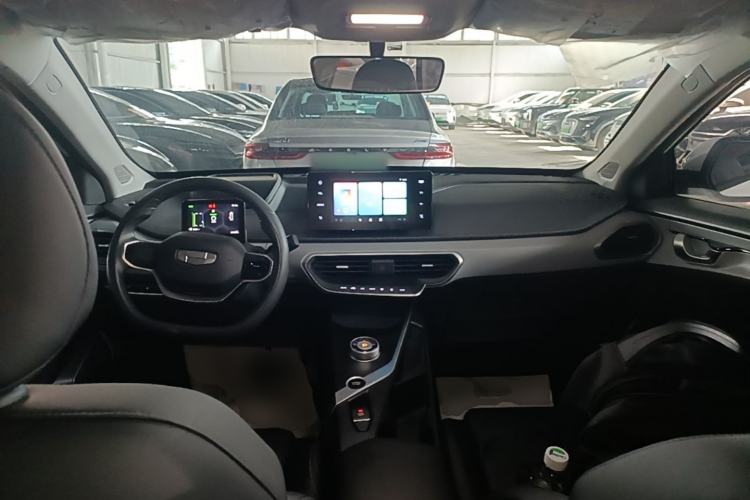 Used Geometry A 2024 410KM Travel Edition Center Console