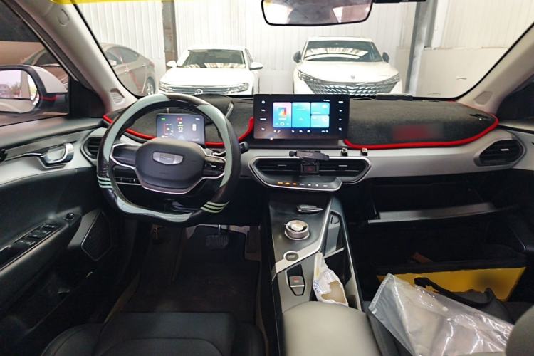 Used Geometry A 2024 500KM Travel Edition Center Console