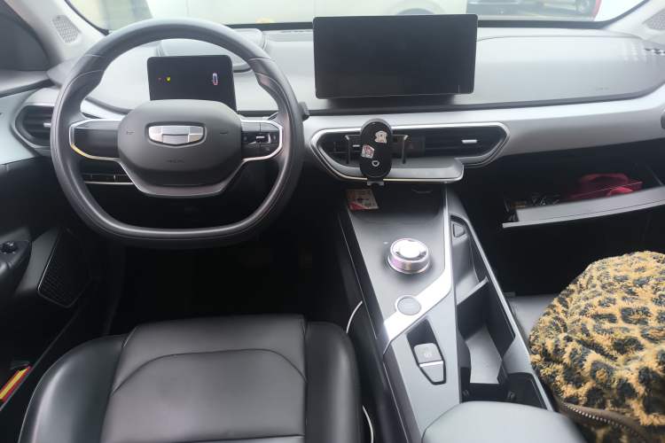 Used Geometry A 2024 410KM Travel Edition Center Console