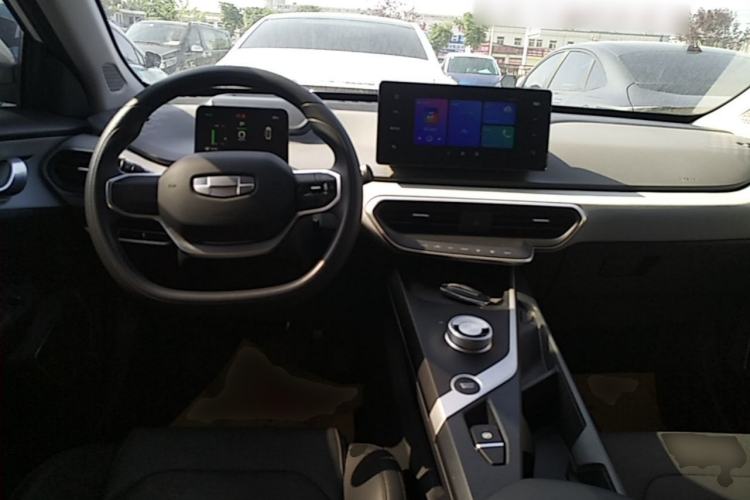 Used Geometry A 2024 500KM Travel Edition Center Console